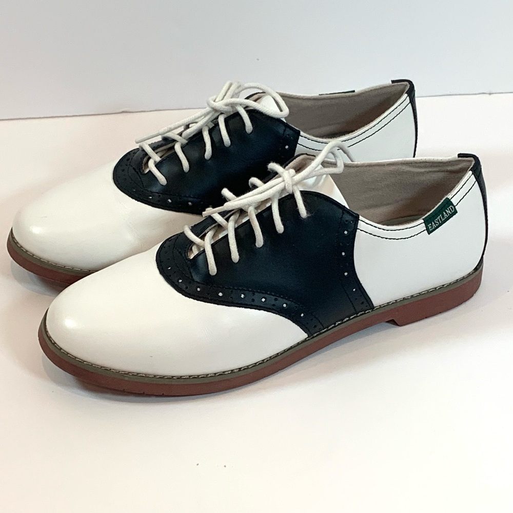 Eastland Sadie Oxford Saddle Shoe Women’s sz 9.5